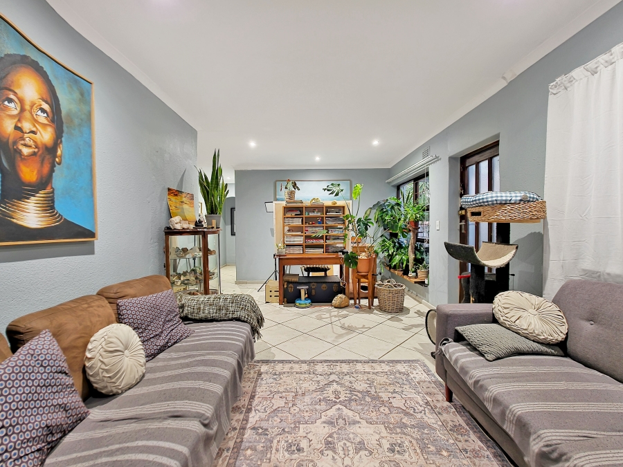 4 Bedroom Property for Sale in Sunridge Western Cape